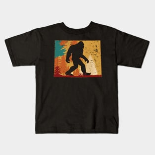 Bigfoot Retro Vintage Sasquatch Wyoming Kids T-Shirt